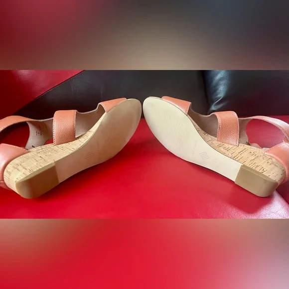 Donald J. Pliner Coral Gladiator Leather Buckle Sandals size 7.5 - Picture 5 of 7